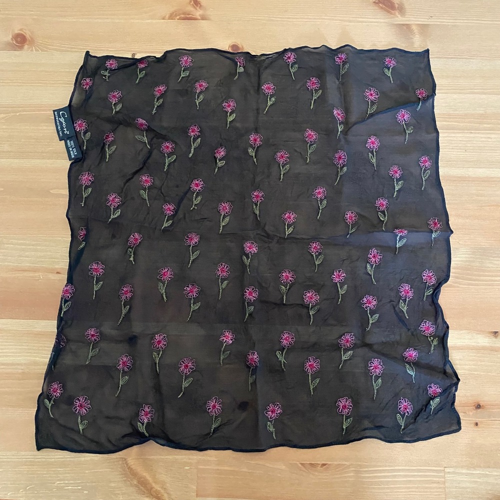 Cygnet Accessories Inc Black Silk Embroidered Floral Square Scarf Y2K VTG